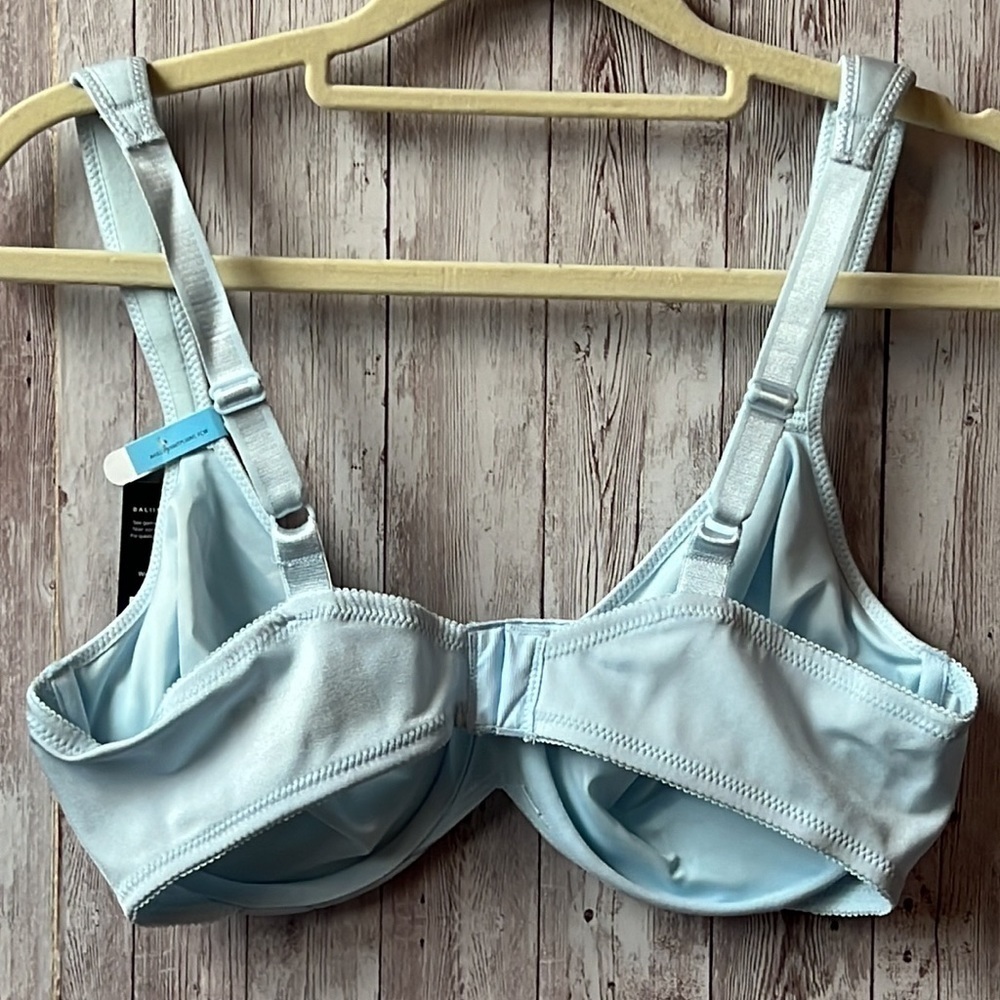Live It Up 2-Ply Seamless Underwire Comfort Bra - Picture 3 of 6